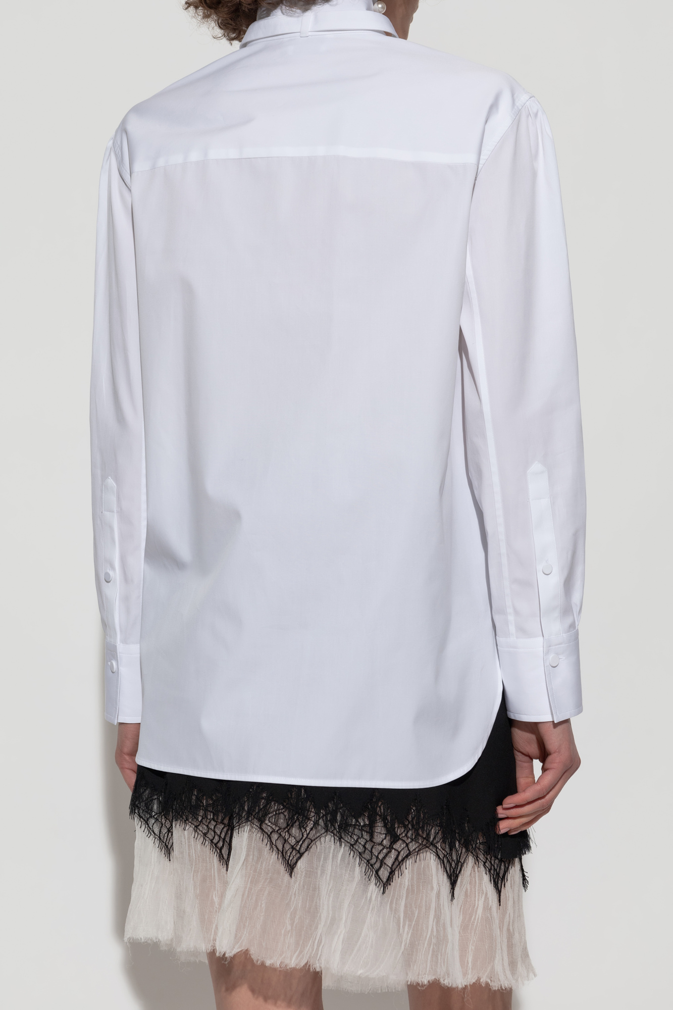 ALEXANDER MCQUEEN フリツシャツ長袖 830388QAABS 9000 Alexander McQueen Shirt with a stand-up collar | Women's